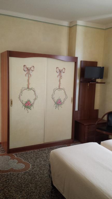 Hotel Riviera Rapallo Phòng bức ảnh